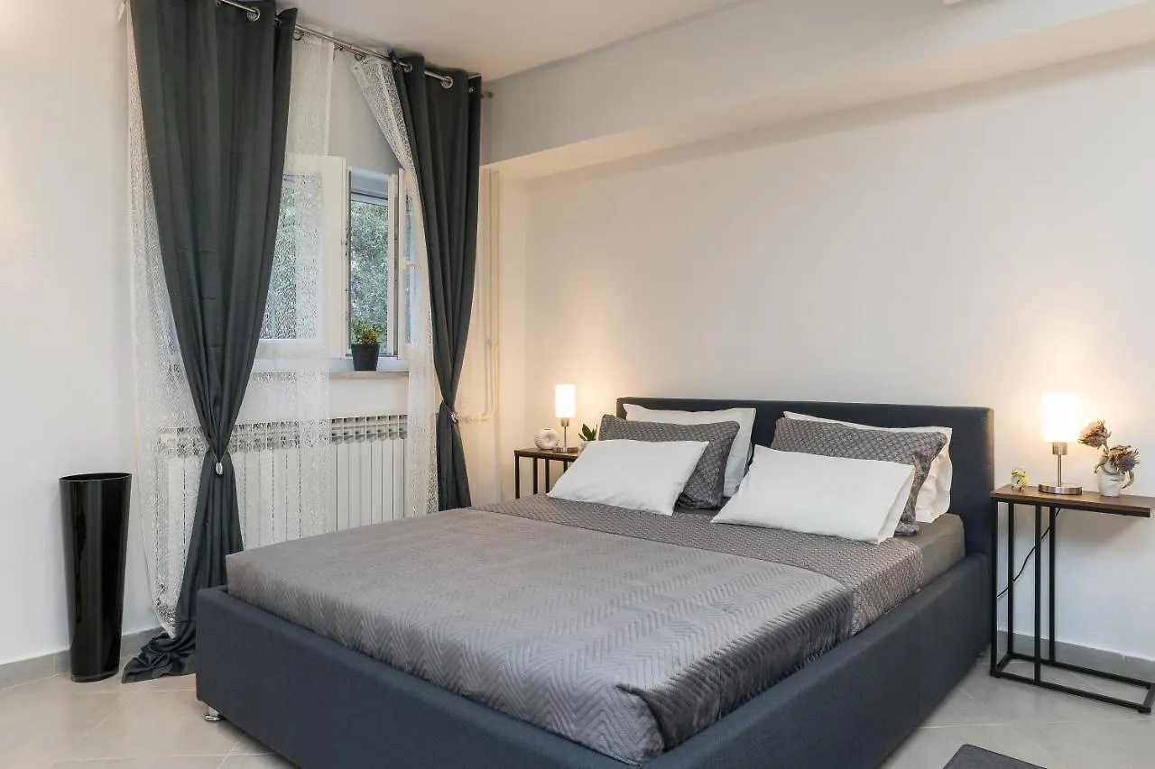 Studio Apartman Mirakul Zadar 0*,
