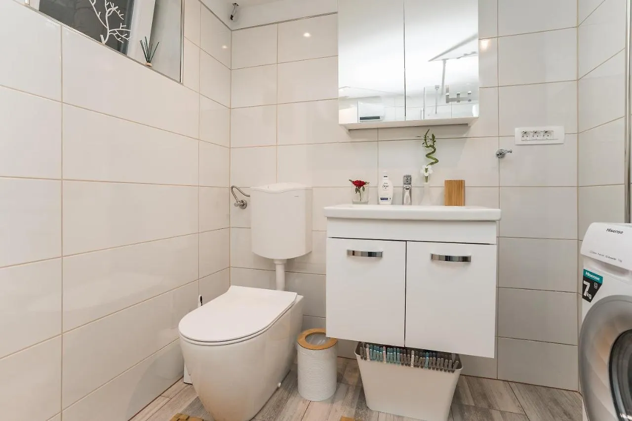 Studio Apartman Mirakul 자다르 아파트